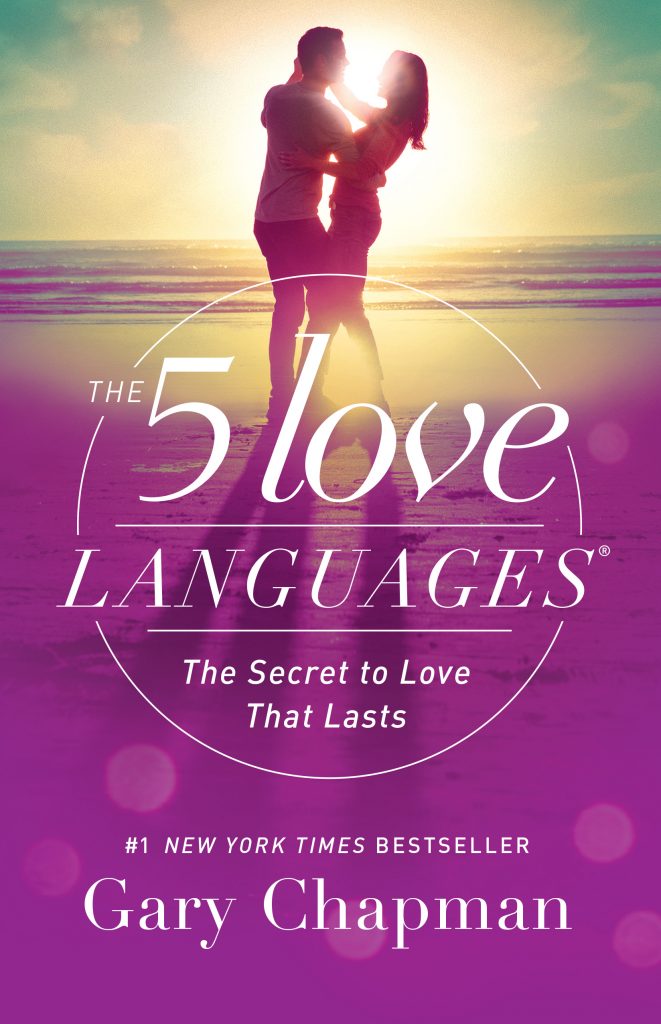 Книга на английском - The 5 Love Languages: The Secret to Love That Lasts by Gary D. Chapman - 5 языков любви - обложка книги скачать бесплатно